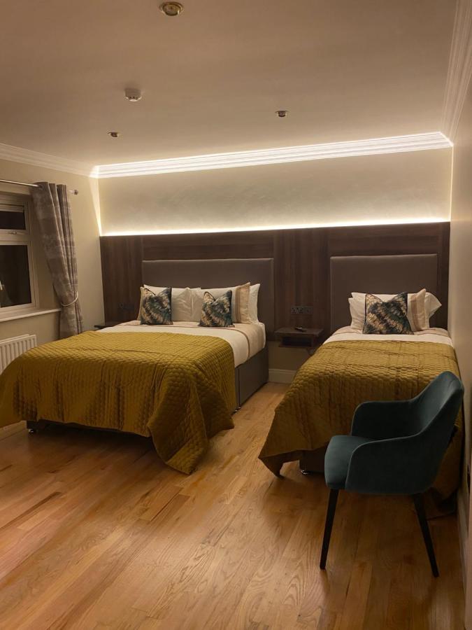 Tower View Hotel Дингъл Екстериор снимка