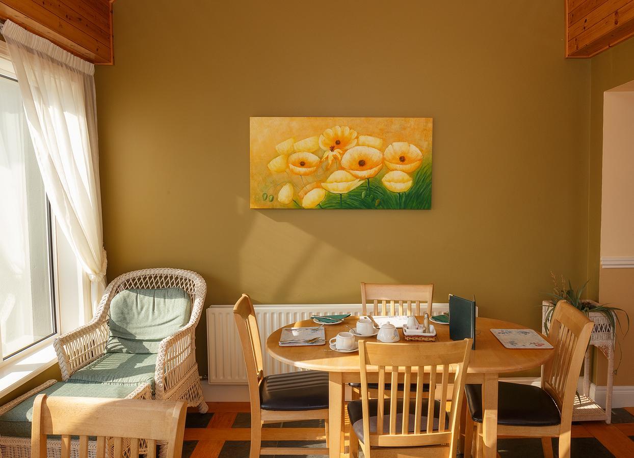 Tower View Hotel Дингъл Екстериор снимка